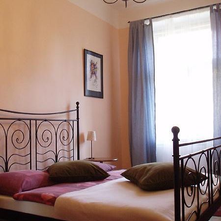 Pension Atelier 12 Praga Zewnętrze zdjęcie