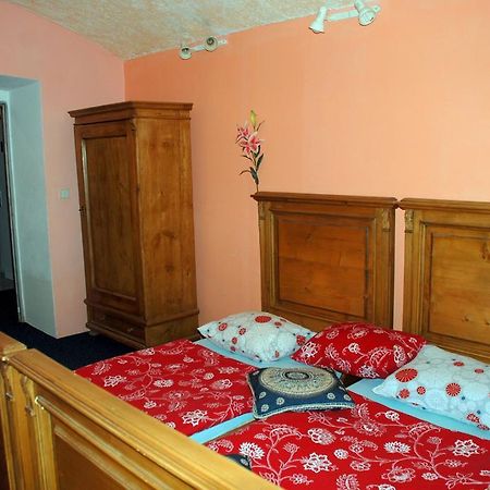 Pension Atelier 12 Praga Zewnętrze zdjęcie