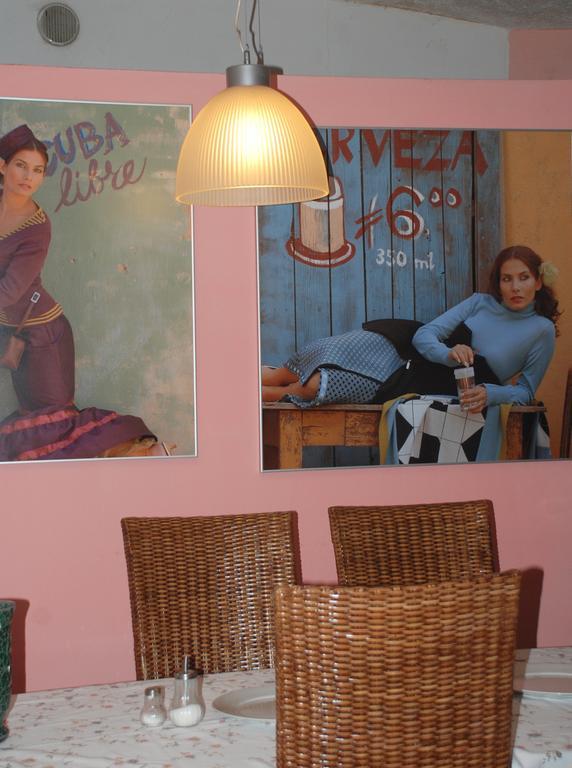 Pension Atelier 12 Praga Zewnętrze zdjęcie